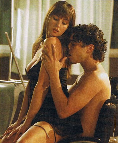 Naked Monica Bellucci In Manuale D Amore Capitoli Successivi