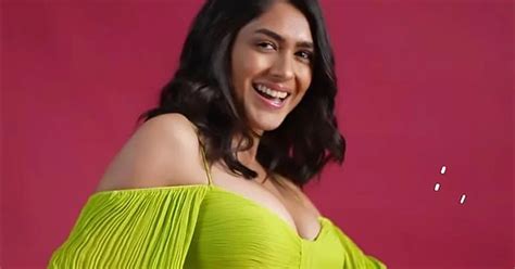 Hot Mrunal Thakur Side Back Pose Photos In Stylish Outfits SpideyPosts