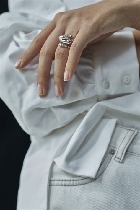 Кольцо Петля из капель из серебра 925 покрытого родием – купить в ...