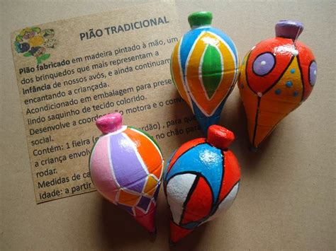 Como Brincar De Pião - Brincadeiras de Pano: PIÃO DE MADEIRA PINTADO
