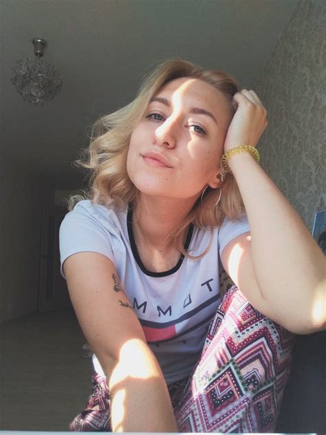 A Bunch Of VSCO Sluts Posing Nude Nataha Olesa Vsco Eeb C B Porn Pic