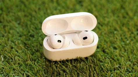 AirPods Pro Prime Day deal: 2nd Gen at lowest price | Mashable