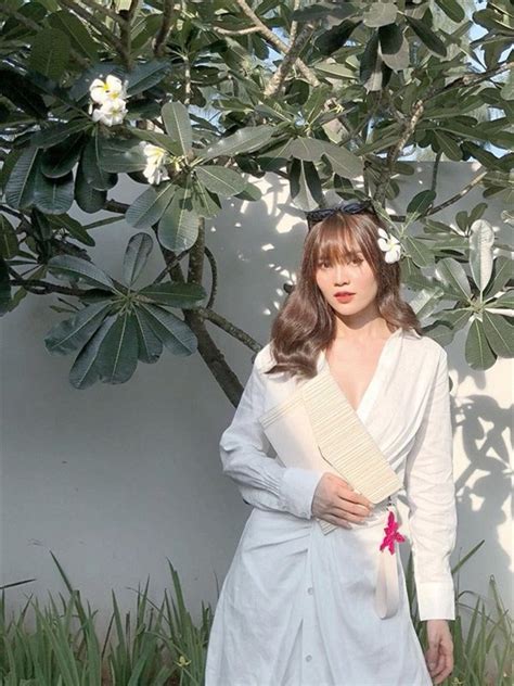 Ninh Dương Lan Ngọc lại khiến fan mắt tròn mắt dẹt vì khoe dáng trong bộ bikini gợi cảm Phong