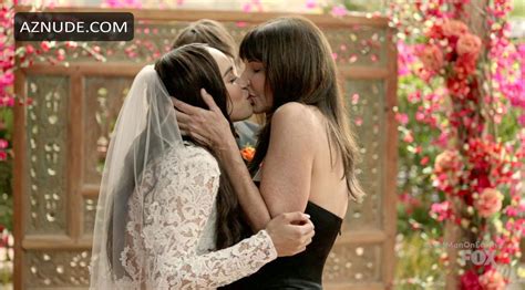 MARY STEENBURGEN Nude AZNude