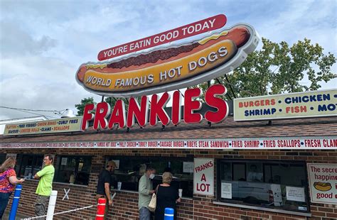 Frankies Hot Dogs Best Hot Dog In Connecticut — Ct Bites