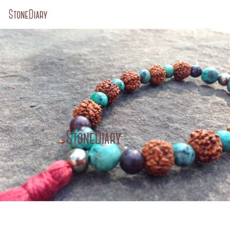 Pulsera Africana De Turquesa Y Rudraksha Con Jaspe Pirita 27 Cuentas