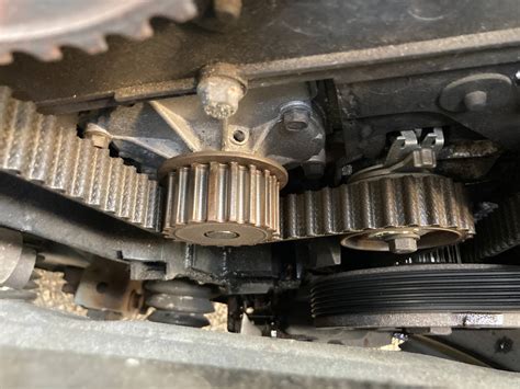 Any advice to troubleshoot this coolant leak?