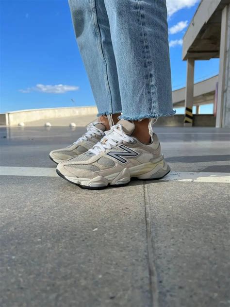 Кроссовки New Balance 9060 Sea Salt купить в Москве со скидкой 50%