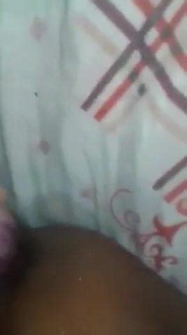 Sri Lankische MILF Masturbiert Mit Brinjol Teil XHamster