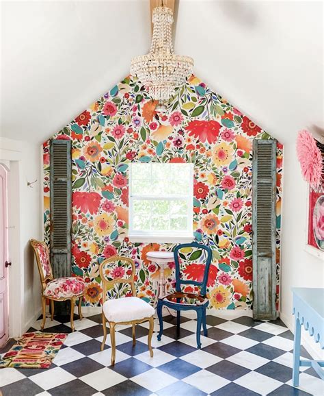 decorating chair