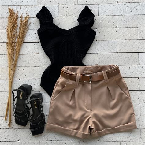 Short Alfaiataria Cinto Duplo E Barra Dobrada Nude Dondoca Moda Feminina