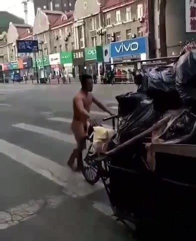Nude Worker ThisVid