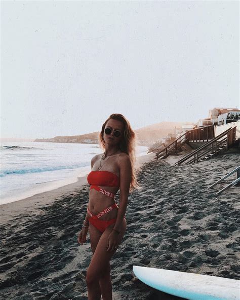 Bikini S Calvin Klein Logom Je O Ekivani Hit Ljetne Sezone