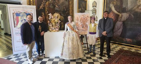 La Falla Reina Paz Entrega Del Ninot De La Virgen Al Museo De La