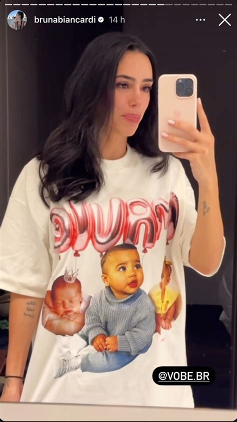 Bruna Biancardi Usa Blusa Personalizada Fotos Da Filha Neymar Jr