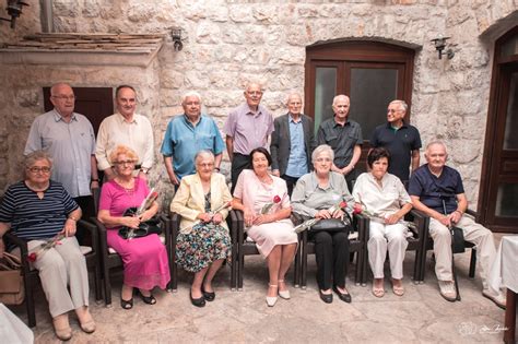 Generacija maturanata trebinjske Gimnazije 1957 58 danas obilježava 60 godina mature FOTO