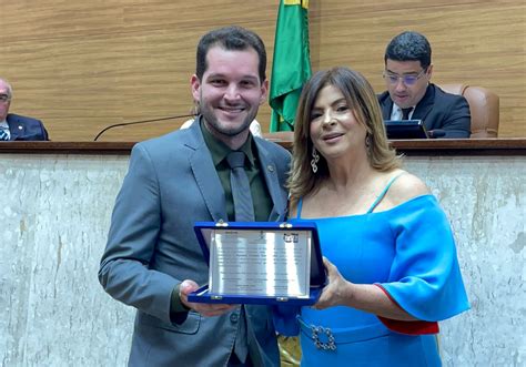 Neto Batalha Recebe Homenagem Da Elese Por Trabalho Relevante Na