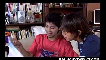 Dos Twink Caliente Sexo Gay Humeante Xvideos