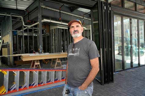 Restaurant/bar at Vel Phillips Plaza to open late fall. Its operator