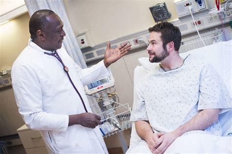 Patient Talking With Doctor | NIH Doctor discusses test resu… | Flickr