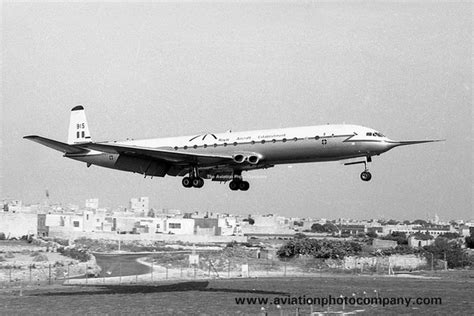 The Aviation Photo Company Archive Rae De Havilland Comet Xp