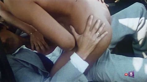 Naked Ana Roca in El hombre del pito mágico