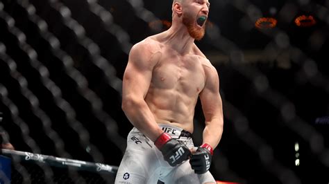 UFC on ESPN 64: Kelvin Gastelum vs. Joe Pyfer odds, picks and predictions