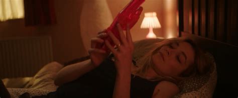 Nude Video Celebs Sarah Bolger Sexy A Good Woman Is Hard To Find