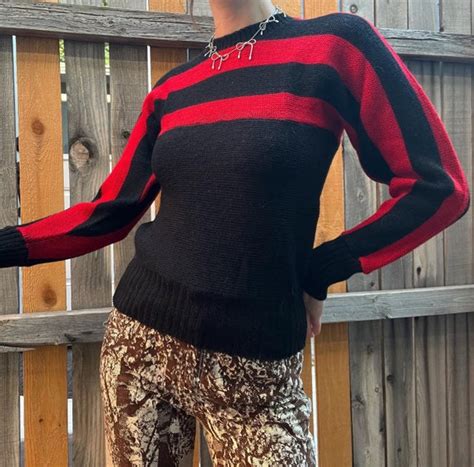 1940s Vintage White Stag Black And Red Striped Wool Gem