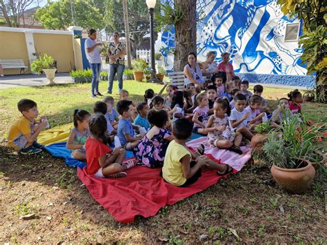 Biblioteca Gustavo Teixeira Completa 52 Anos E Recebe Visita De Alunos