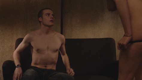 Naked Madeline Zima In Twin Peaks The Return