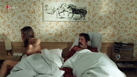 Naked Regine Doreen In Solo Sunny