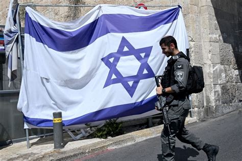 israel closes embassy  ireland  criticism  gaza war upicom