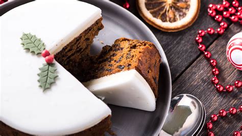 Gluten free Christmas cake | Baking Recipes | GoodtoKnow