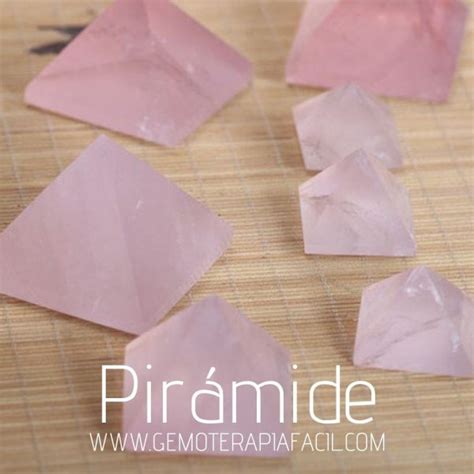 Pirámide Cuarzo Rosa pequeña Gemoterapia Fácil Tienda de minerales