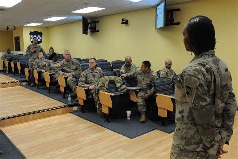 Army Reserve division hosts senior-enlisted leader symposium > U.S ...