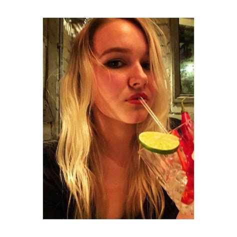 Hot And Sexy Melissa Suffield Photos ThBlog