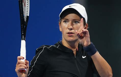 Azarenka defies injury to advance in Doha, book Muguruza clash | Tennis.com