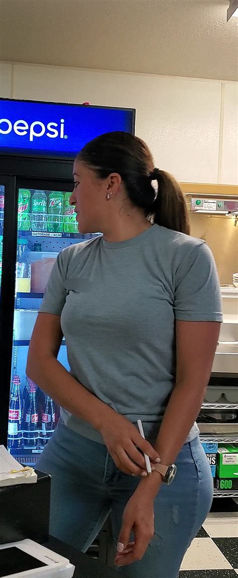 PURRFECT SLIM WAIST THICCC LATINA WAITRESS PT Tight Jeans Forum