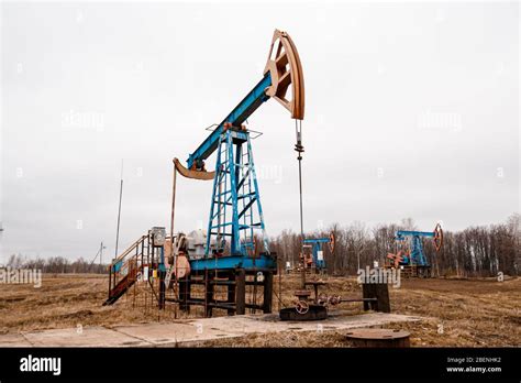 Pompa Del Petrolio Verde Carro Per Petrolio Macchina Industriale Per