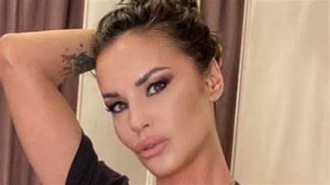 Antonella Mosetti lingerie super hot la FOTO è da infarto