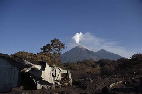 Thousands evacuated in Guatemala as volcano erupts, then stops : The