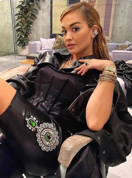 Best Rita Ora Struggles To Maintain Her Modesty In Sexy Khaki Bikini Artofit