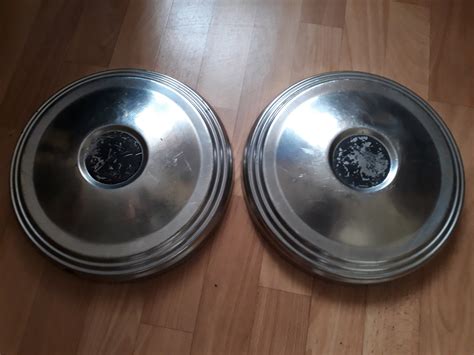 Декоративные колпаки на "Волгу" — ГАЗ 24, 2,4 л, 1972 года | другое ...