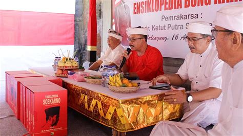 Dr Caput Berikan Kado Special “ensiklpoedia Soekarno” Buat Hut Kemerdekaan Ri Ke 78 Jurnal