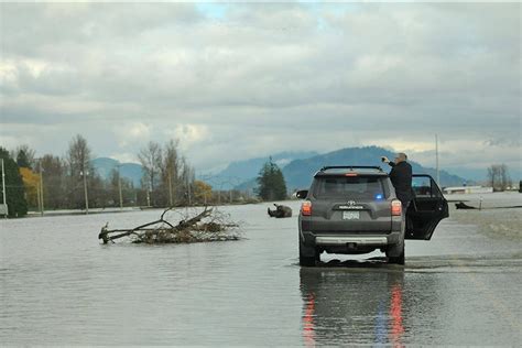 Exclusive Ground Zero Shows Flooding Of Hwy In The Fraser Valley