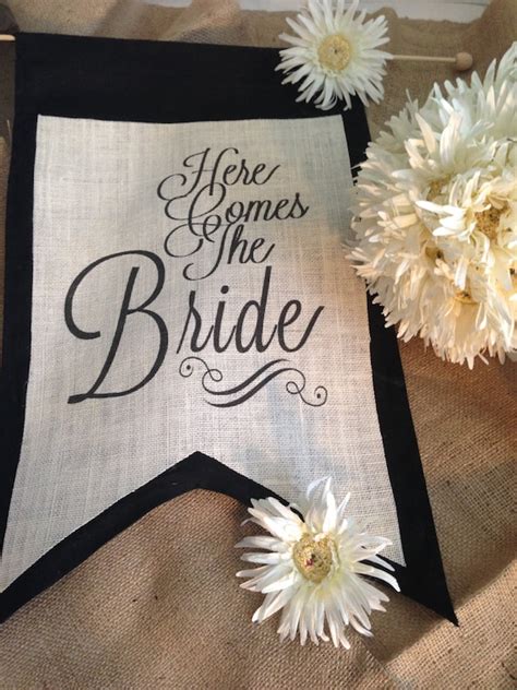 Here Comes The Bride Banner Scroll Pendant Flag Sign On Burlap