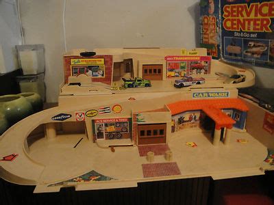 Vintage Mattel S Hot Wheels Sto Go Service Center