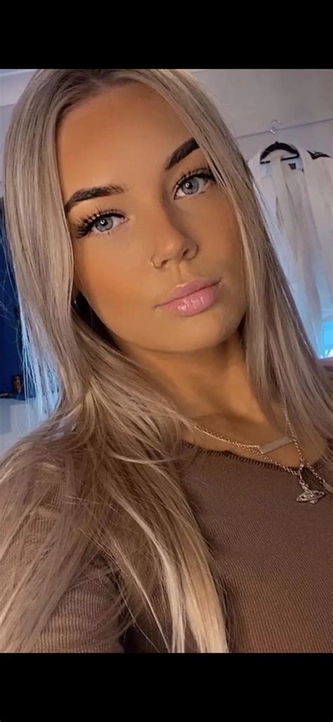 Nudes Chavgirls Nude Pics Org