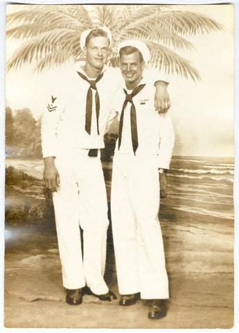 WWII US NAVY SAILORS WW2 PHOTOS NUDE MEN GAY INTEREST 101578174